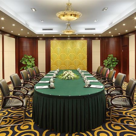 Shanghai Hotel Jin Jiang Экстерьер фото