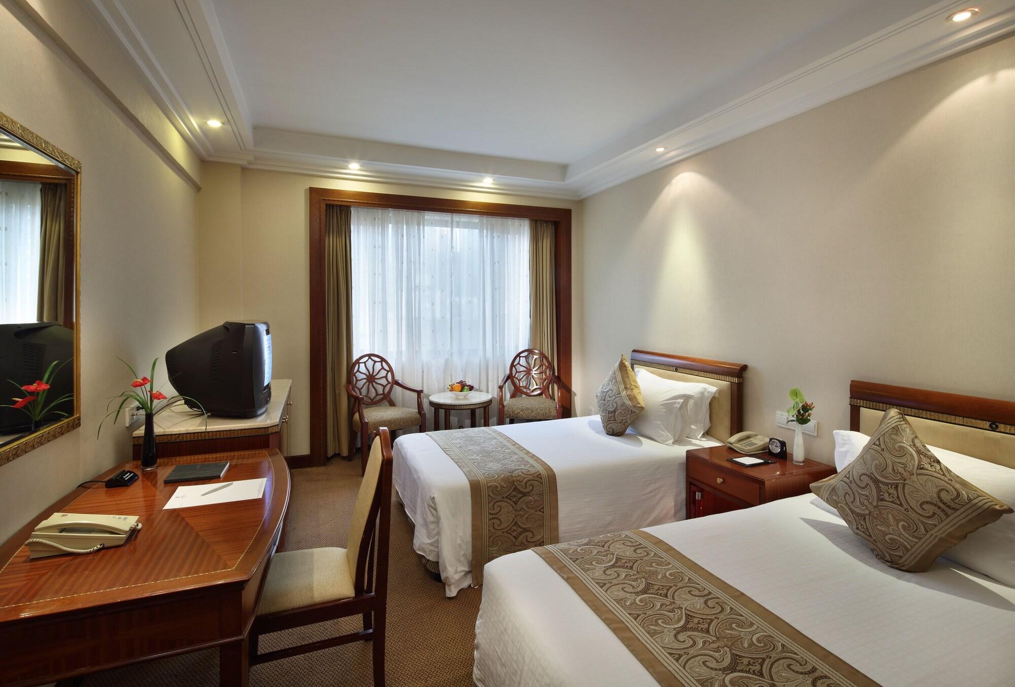 Shanghai Hotel Jin Jiang Экстерьер фото