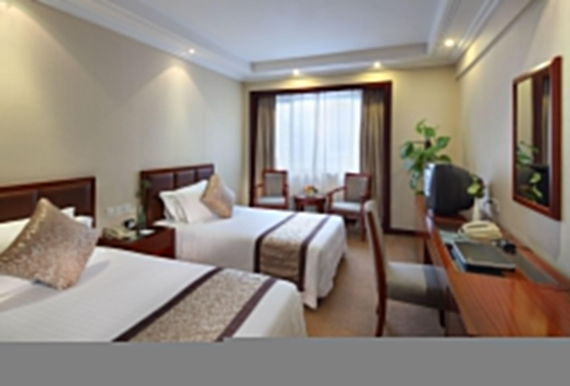 Shanghai Hotel Jin Jiang Экстерьер фото
