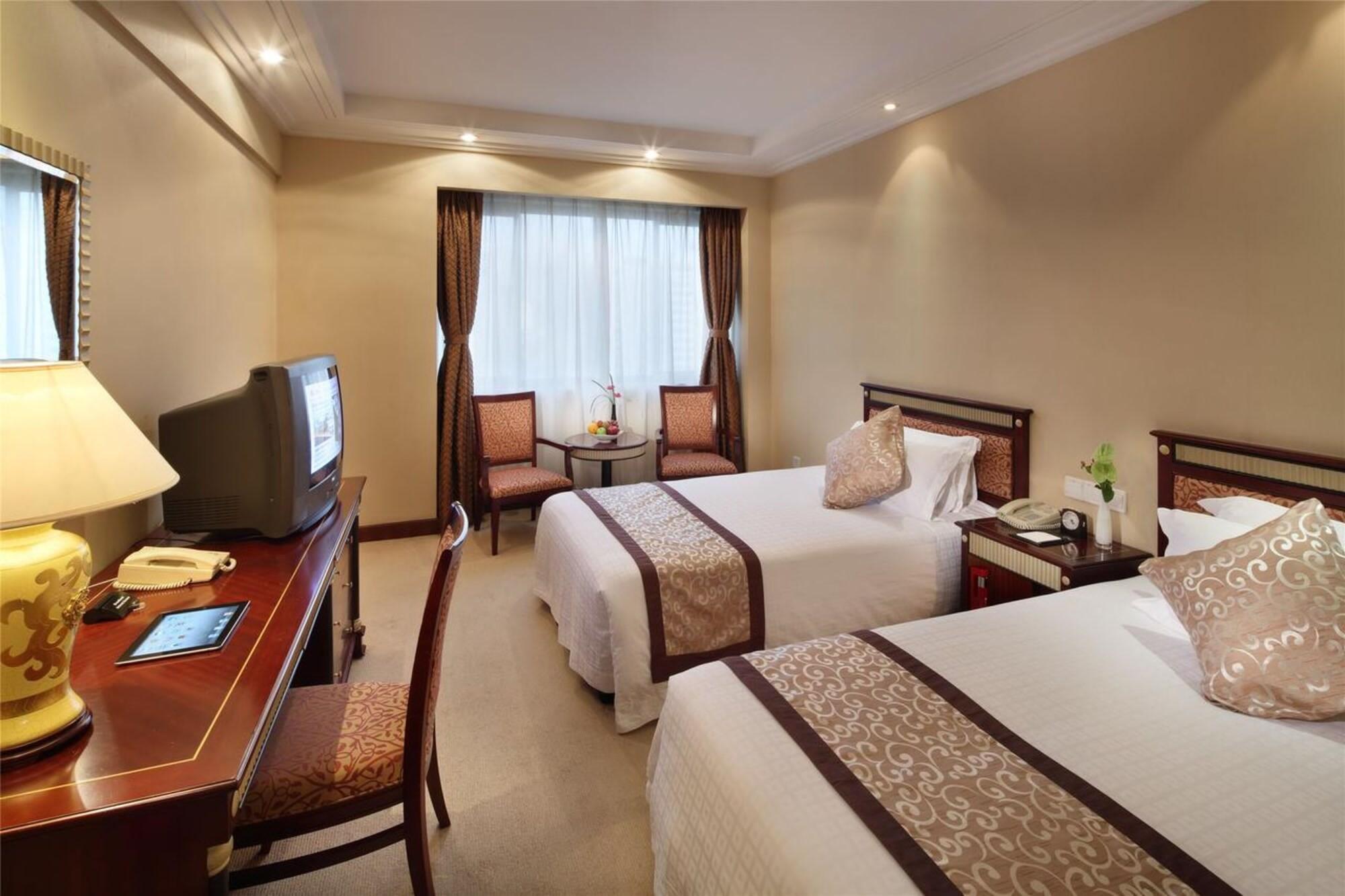 Shanghai Hotel Jin Jiang Экстерьер фото