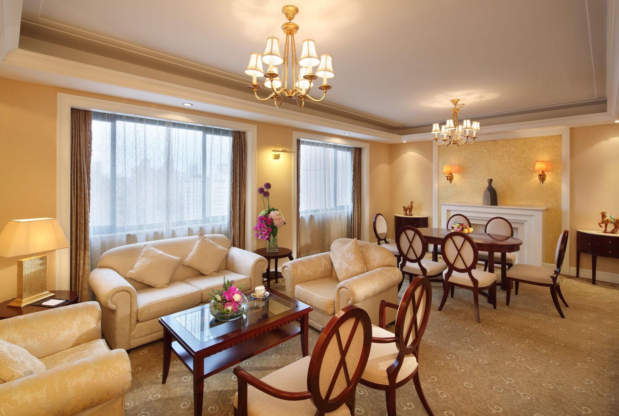 Shanghai Hotel Jin Jiang Экстерьер фото