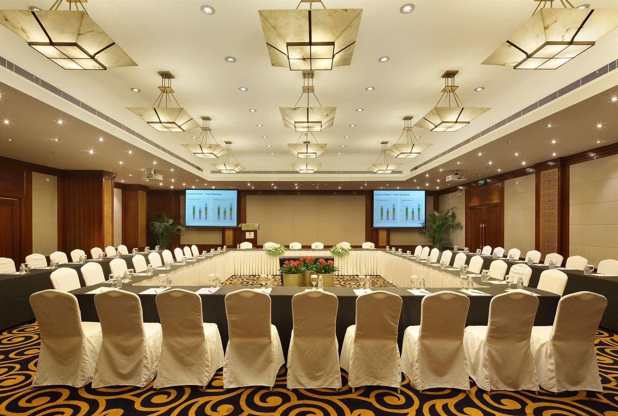Shanghai Hotel Jin Jiang Экстерьер фото
