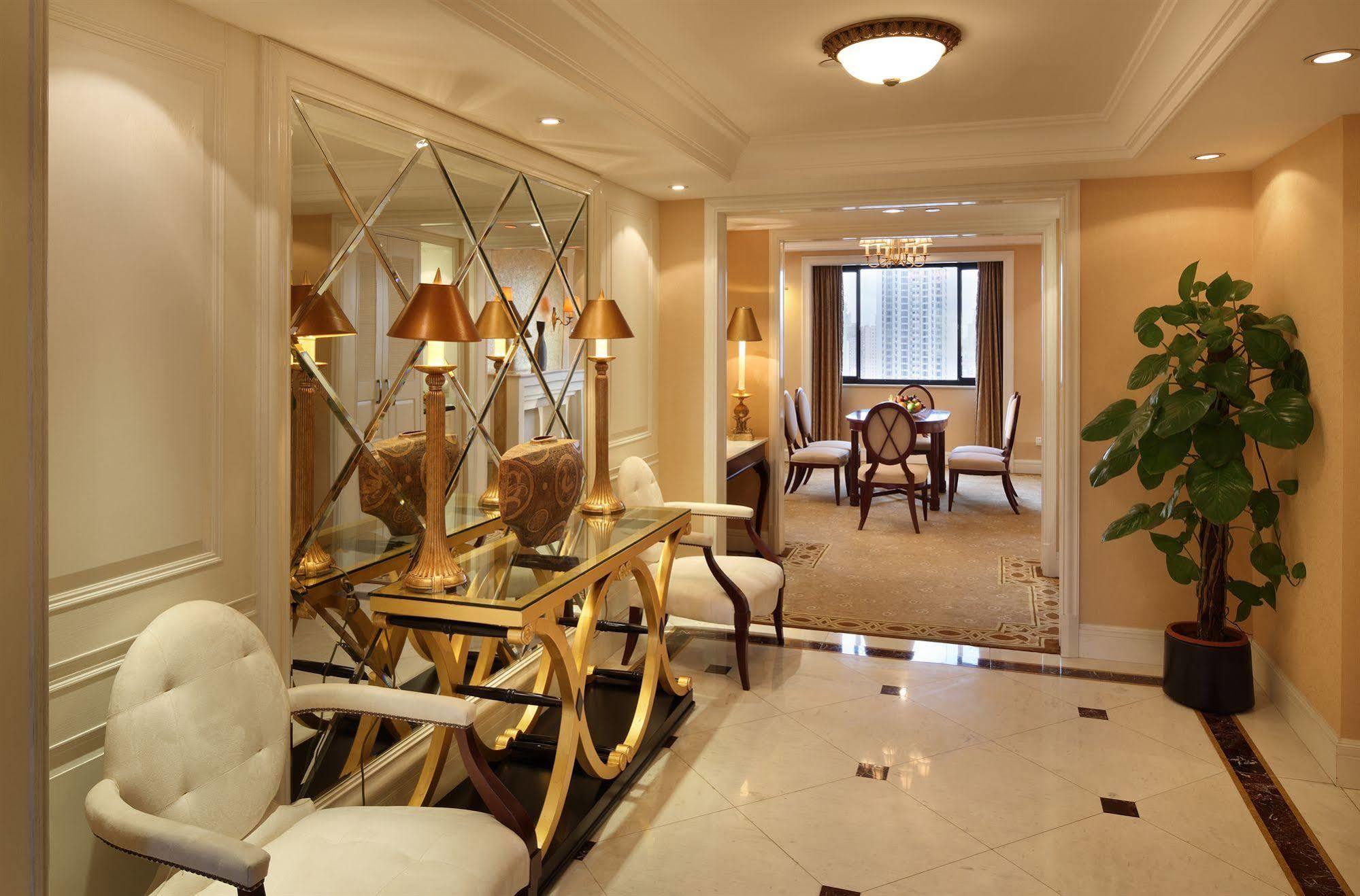 Shanghai Hotel Jin Jiang Экстерьер фото